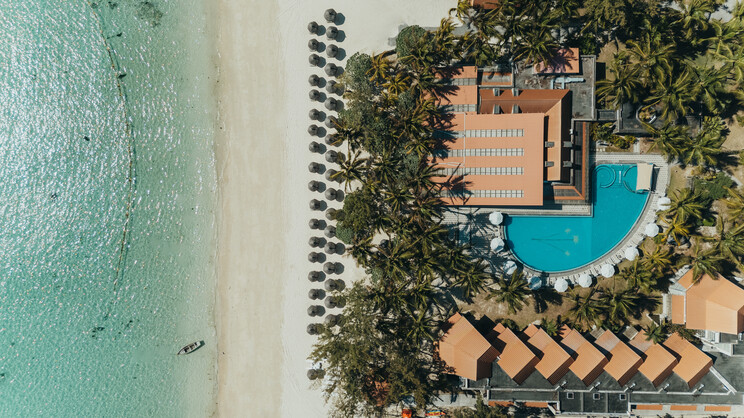 Crystals Beach Resort Belle Mare